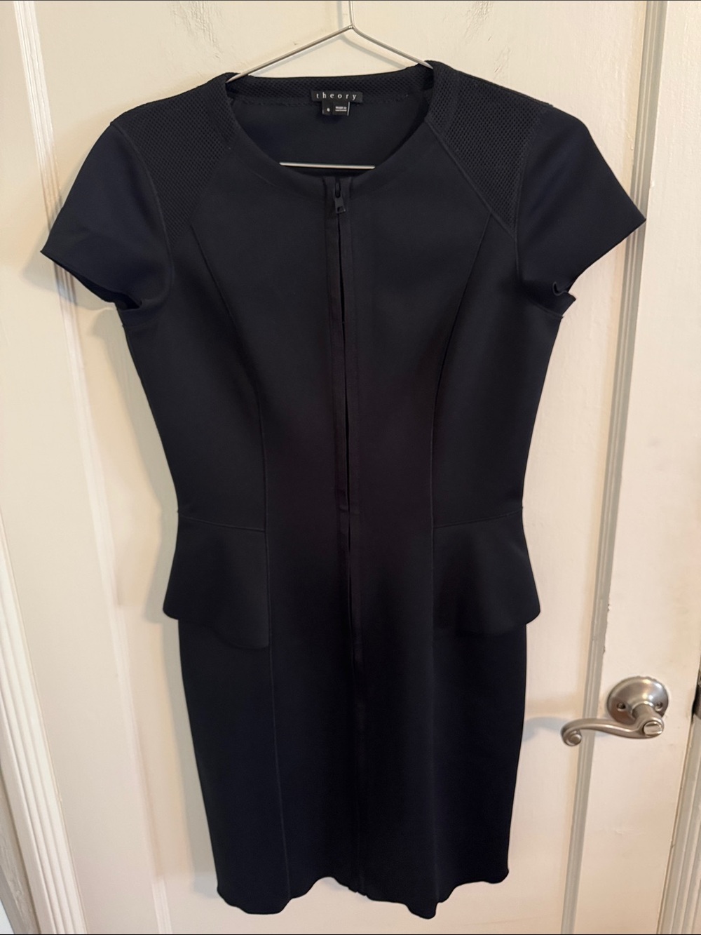 Theory Tenna Neoprene Zip Front peplum Waist Dress Sz 6